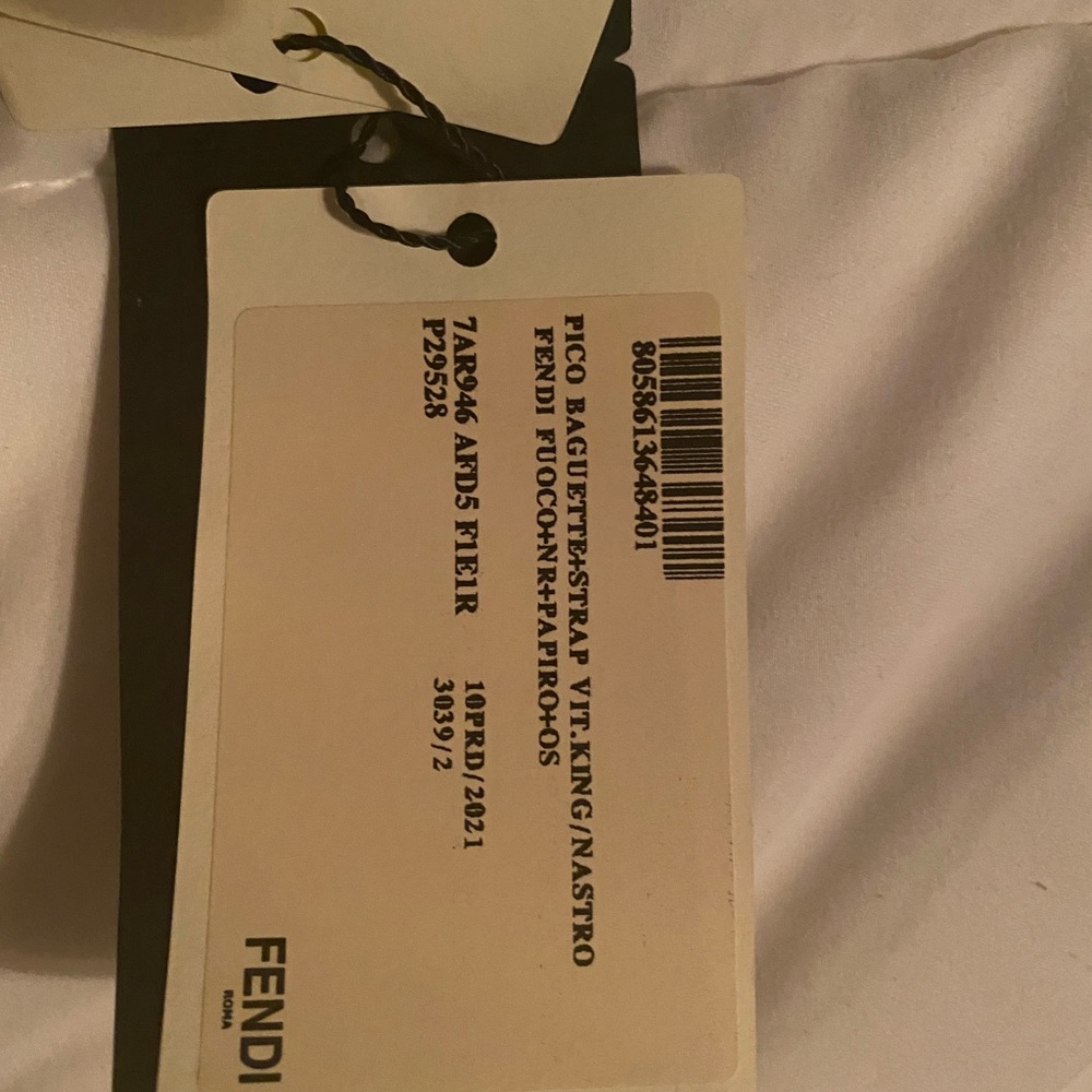 SOLD!!!!!!!!! FENDI mini FF pico baguette bag-accessory - Picture 8 of 10